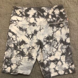 Gray and white tie dye biker shorts
